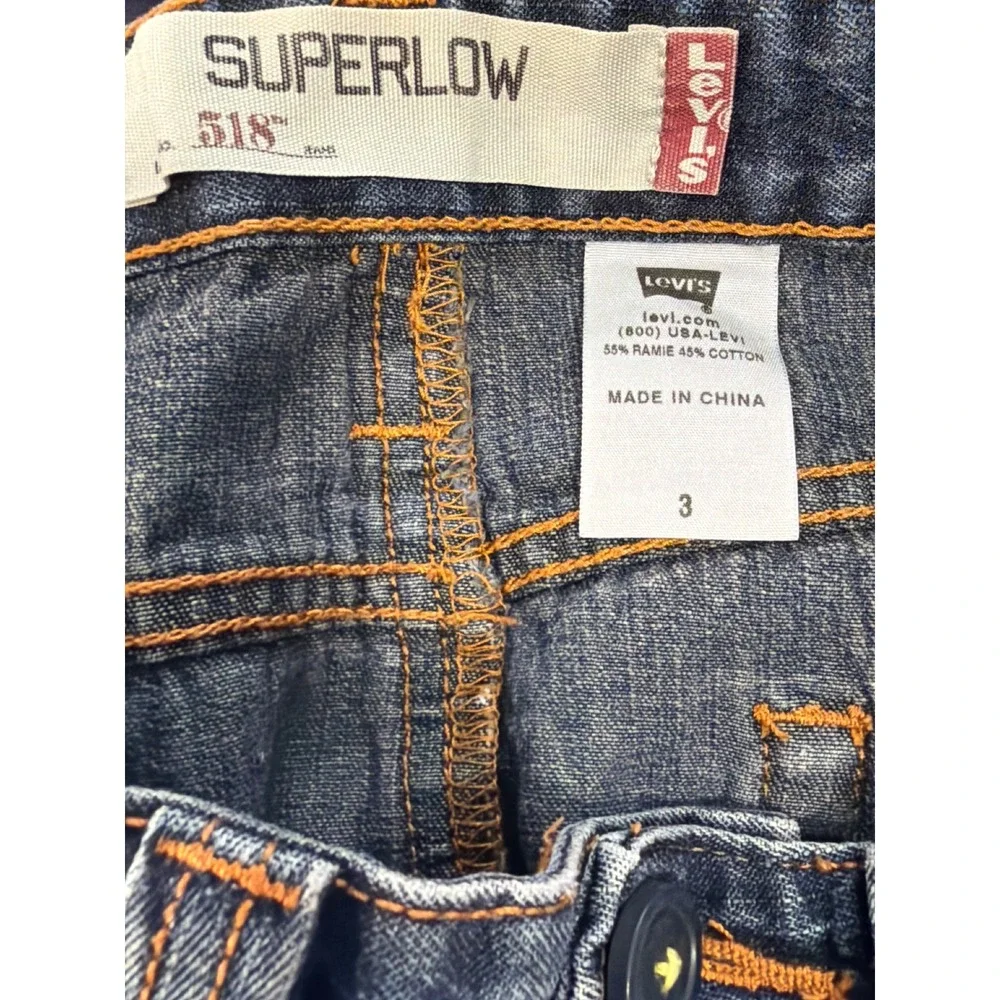 Levis 28 waist